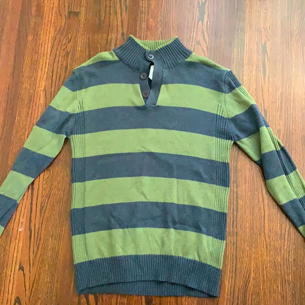 True rock sweater